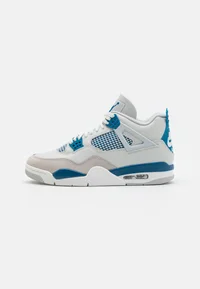 Jordan 4 mit Schnürsenkel